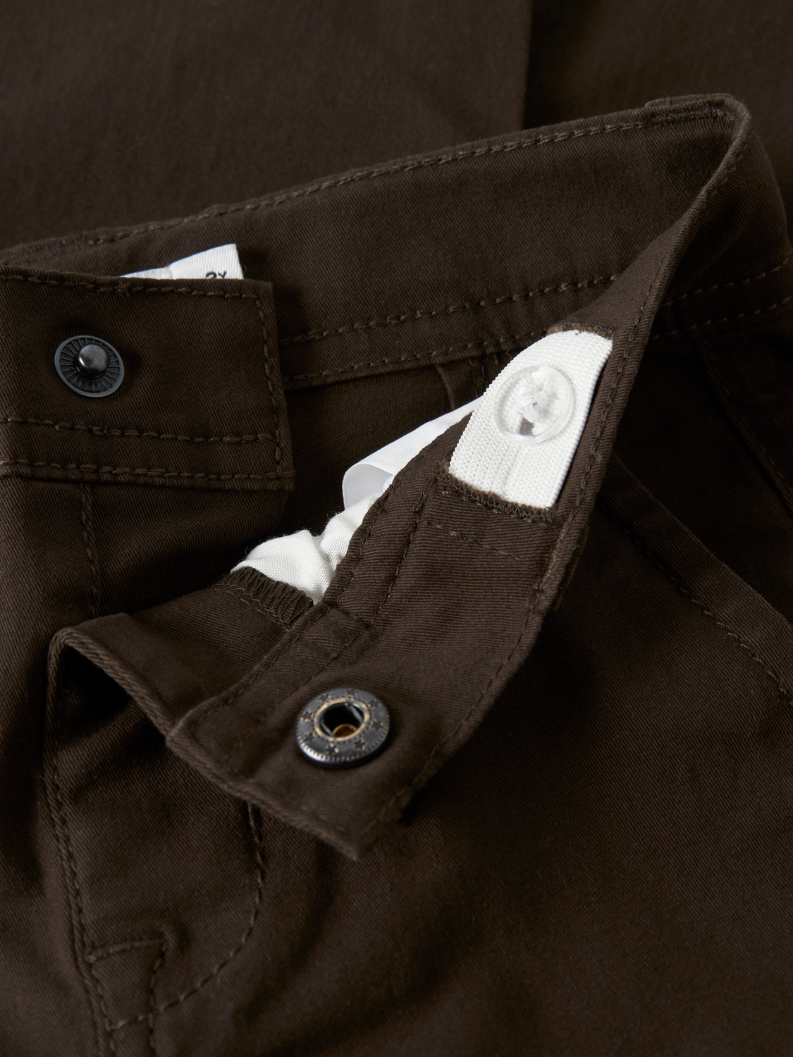 model_shot-front_full